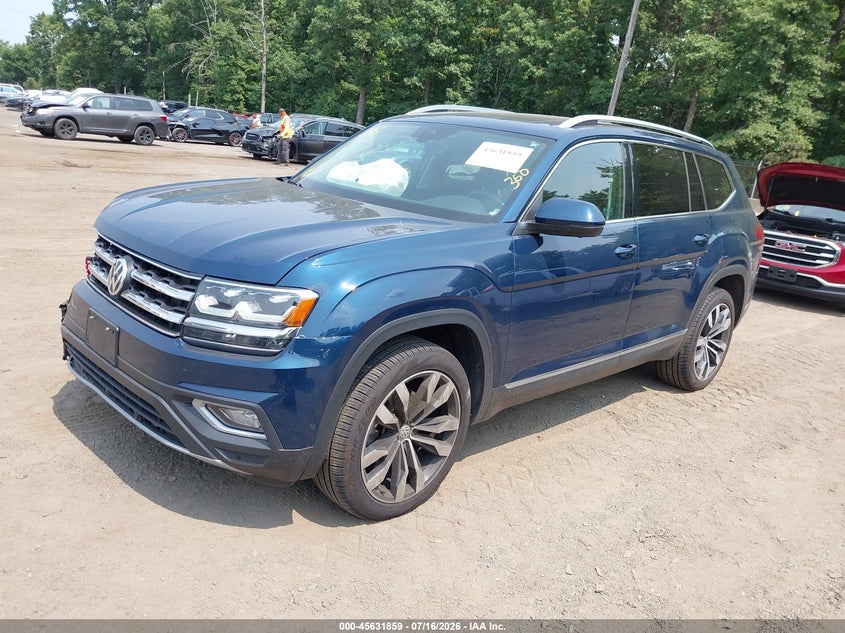 2020 Volkswagen Atlas, Right Front, IAAI, VIN 1V2TR2CA0LC505573 — photo 2