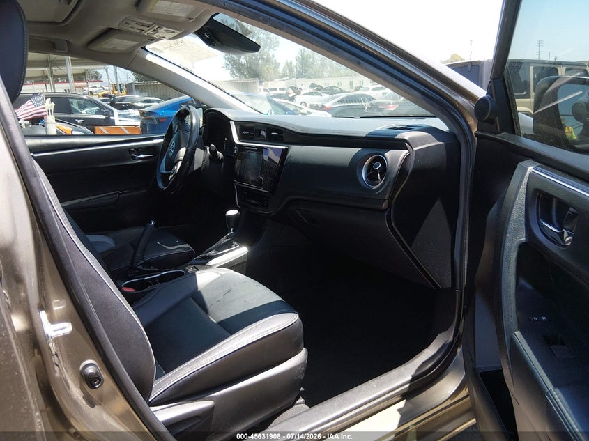2019 TOYOTA COROLLA auction photo 5