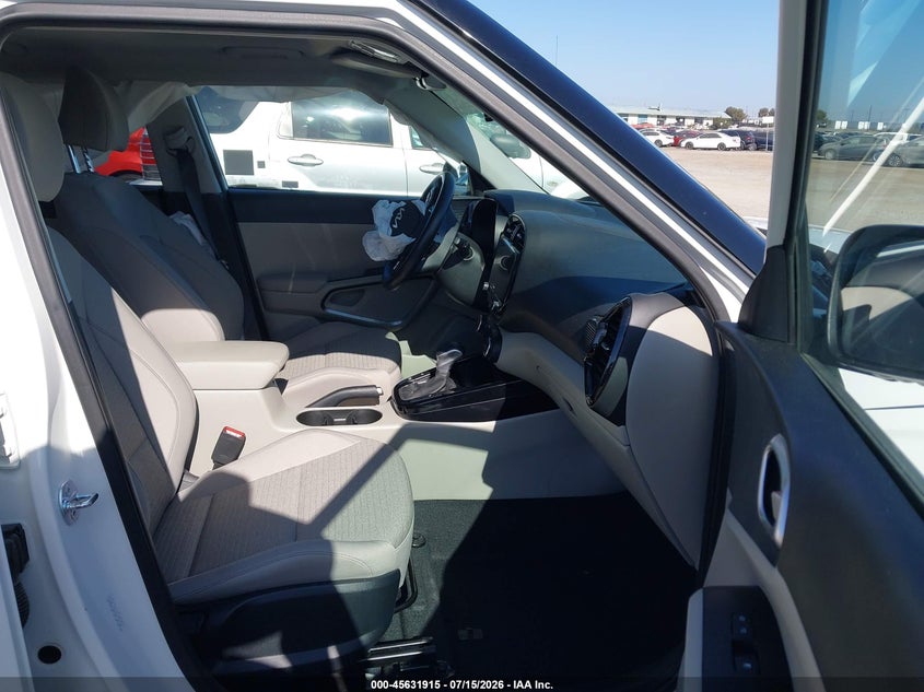 2024 KIA SOUL auction photo 5