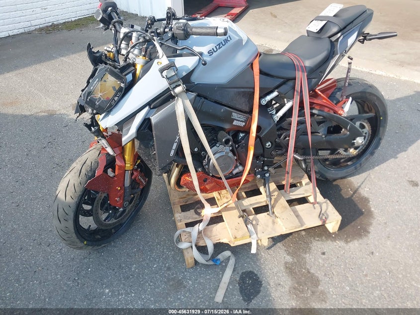 2022 Suzuki Gsx-S1000 A VIN: JS1EK11B2N7100180 Lot: 45631929