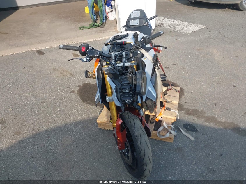 2022 Suzuki Gsx-S1000 A VIN: JS1EK11B2N7100180 Lot: 45631929
