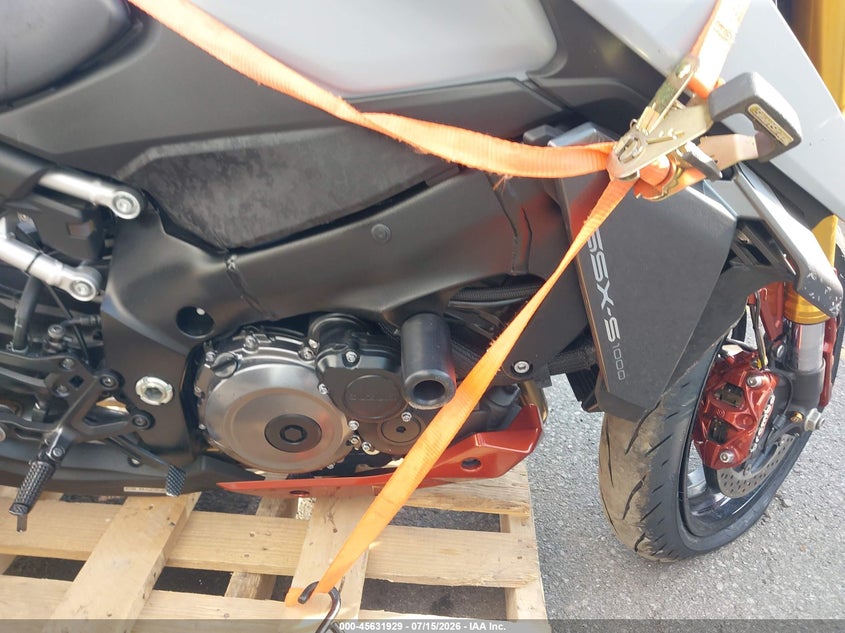 2022 Suzuki Gsx-S1000 A VIN: JS1EK11B2N7100180 Lot: 45631929
