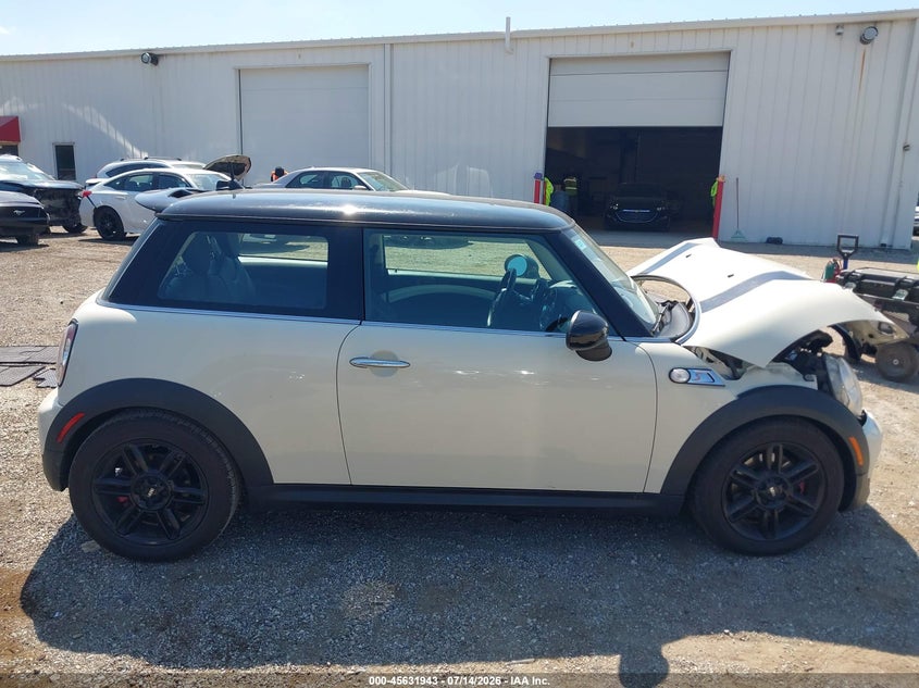 2013 Mini Hardtop Cooper S VIN: WMWSV3C54DT390007 Lot: 45631943
