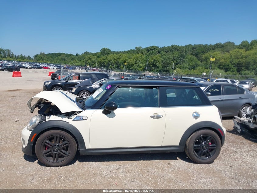 2013 Mini Hardtop Cooper S VIN: WMWSV3C54DT390007 Lot: 45631943