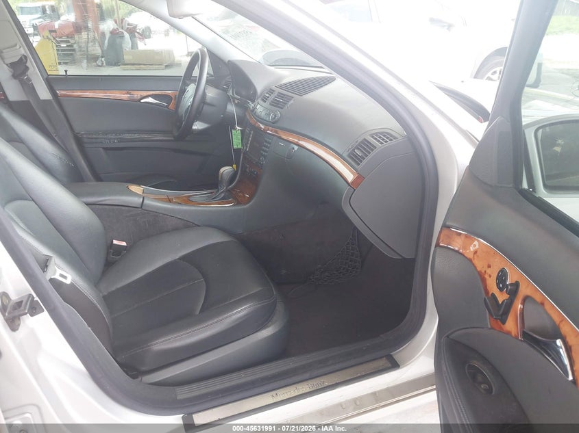 2004 MERCEDES-BENZ E 320 auction photo 5