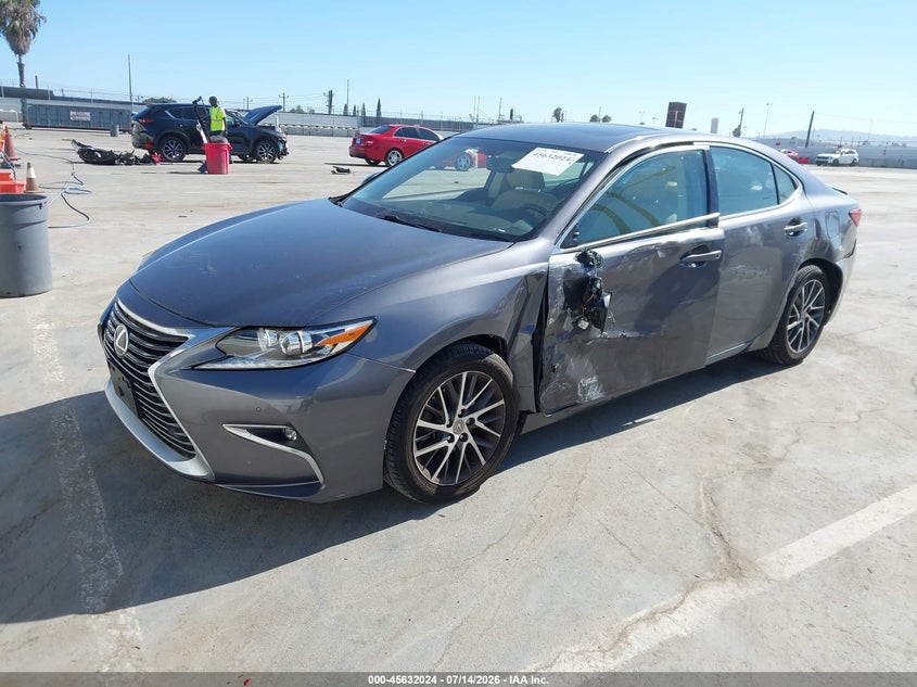 2016 LEXUS ES 350 auction photo 2
