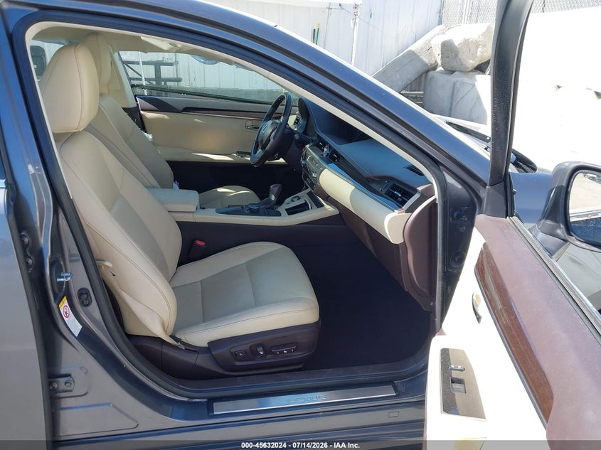 2016 LEXUS ES 350 auction photo 5