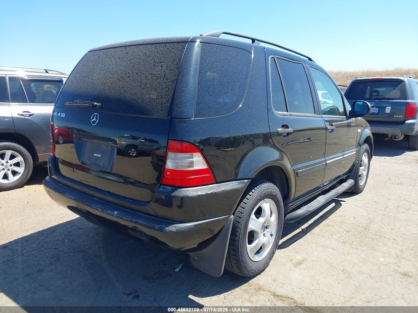 AtlanticExpress - Mercedes-Benz ML-Class
