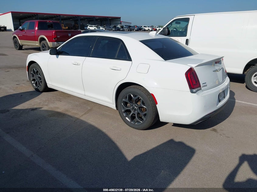 2018 CHRYSLER 300 auction photo 3