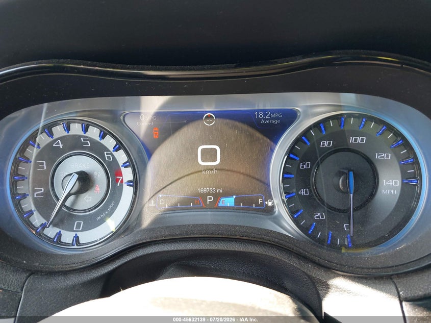 2018 CHRYSLER 300 auction photo 7
