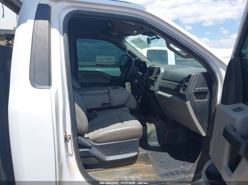 2021 Ford F-550 Chassis Xl VIN: 1FDUF5HT1MDA14561 Lot: 45632262