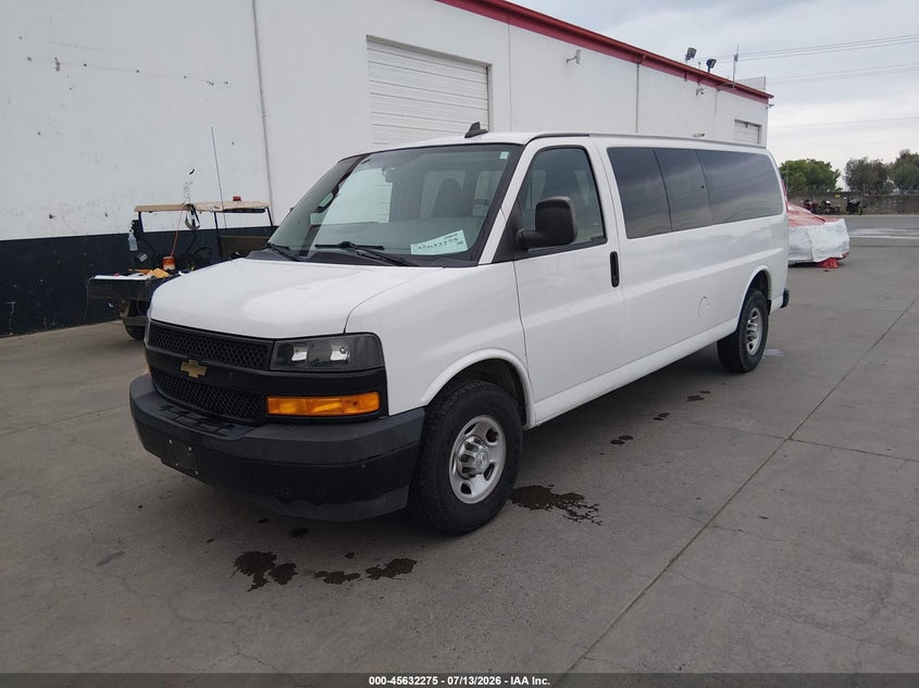 2018 CHEVROLET EXPRESS 3500 auction photo 2