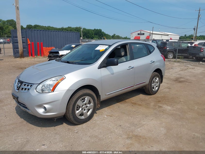 2013 NISSAN ROGUE auction photo 2