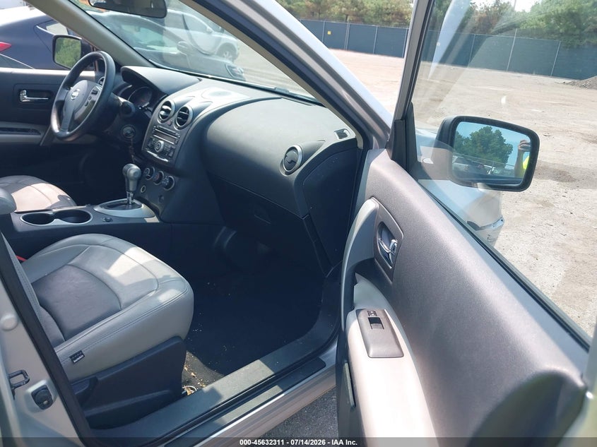 2013 NISSAN ROGUE auction photo 5