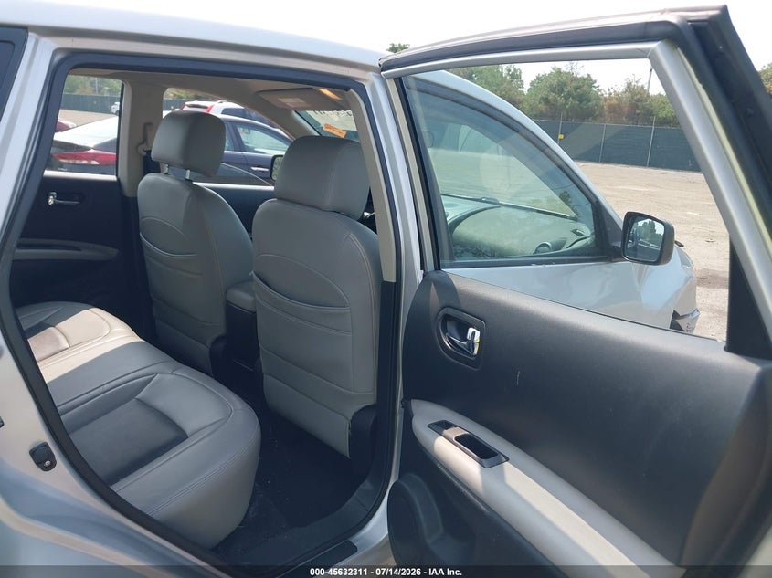 2013 NISSAN ROGUE auction photo 8