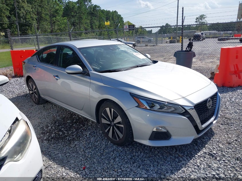2022 NISSAN ALTIMA auction photo 1