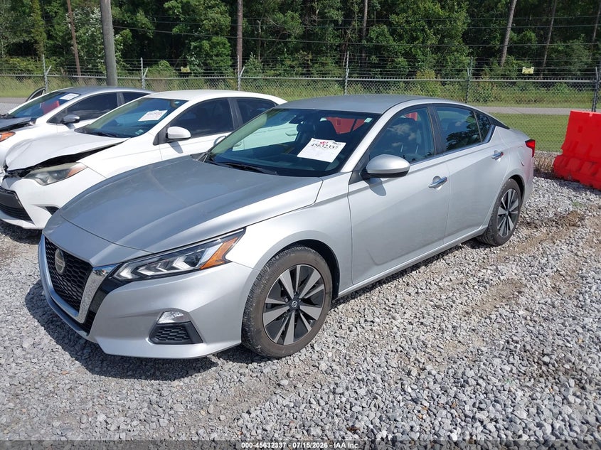 2022 NISSAN ALTIMA auction photo 2