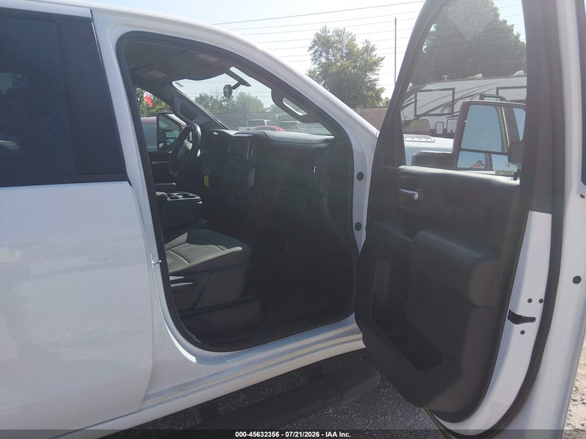 2023 CHEVROLET SILVERADO 2500HD auction photo 5