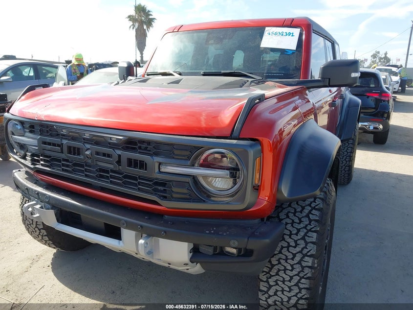 2023 FORD BRONCO auction photo 6