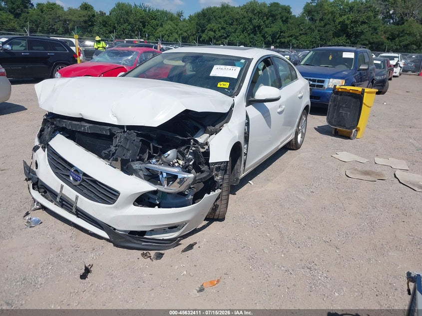 2015 Volvo S60, Front End, IAAI, VIN YV1612TKXF1356596 — photo 2