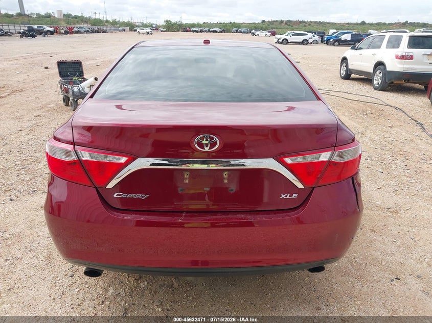TOYOTA CAMRY - zdjęcie 17