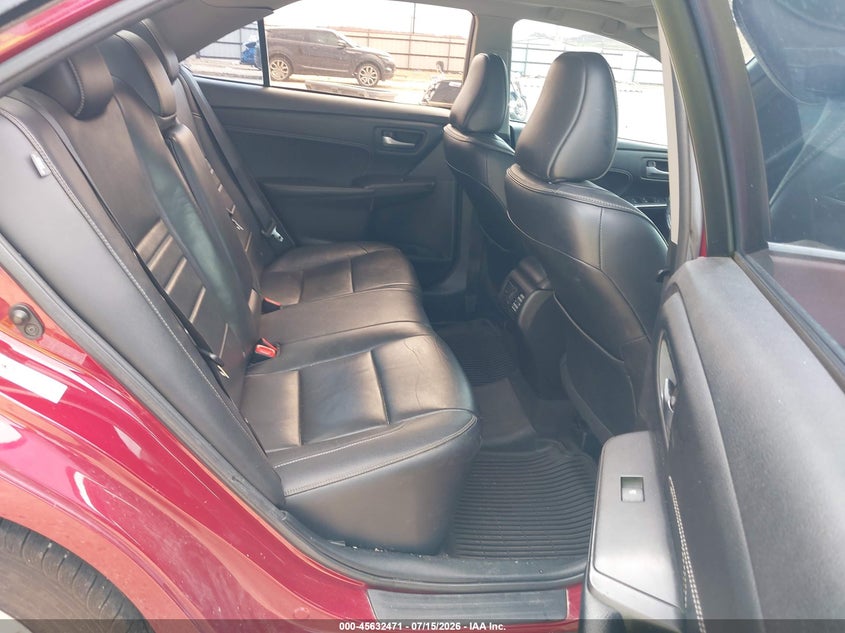 TOYOTA CAMRY - zdjęcie 8