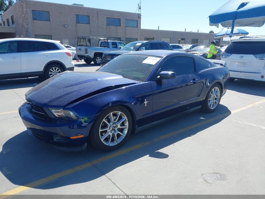 2011 FORD MUSTANG auction photo 2