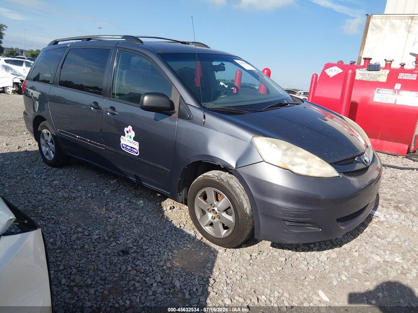 2006 TOYOTA SIENNA auction photo 1