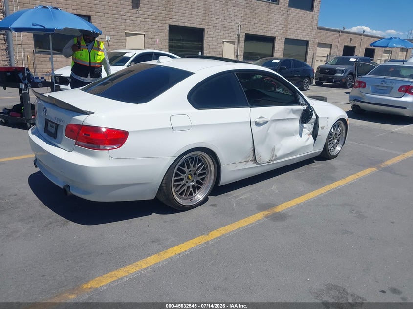 2009 BMW 335I auction photo 4