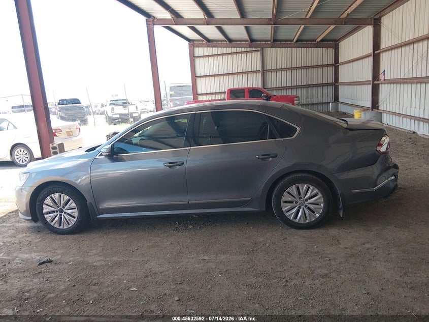 2016 Volkswagen Passat 1.8T Se VIN: 1VWBT7A37GC019779 Lot: 45632592