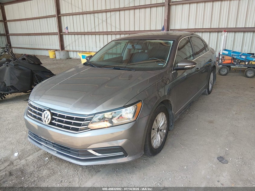2016 VOLKSWAGEN PASSAT auction photo 2