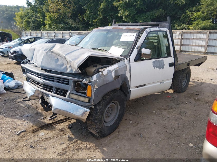1995 CHEVROLET GMT-400 auction photo 2