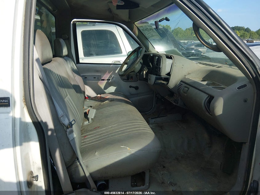 1995 CHEVROLET GMT-400 auction photo 5