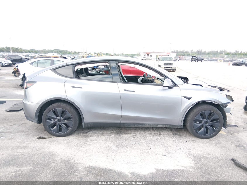 2024 Tesla Model Y Long Range Dual Motor All-Wheel Drive VIN: 7SAYGDEE4RA319829 Lot: 45632719