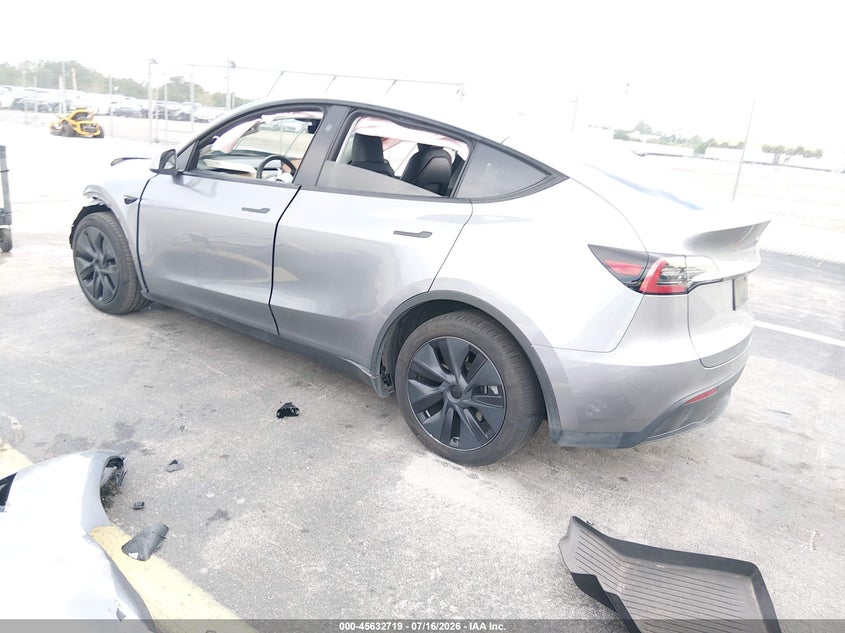 2024 Tesla Model Y Long Range Dual Motor All-Wheel Drive VIN: 7SAYGDEE4RA319829 Lot: 45632719
