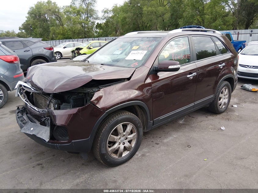 2013 KIA SORENTO auction photo 2