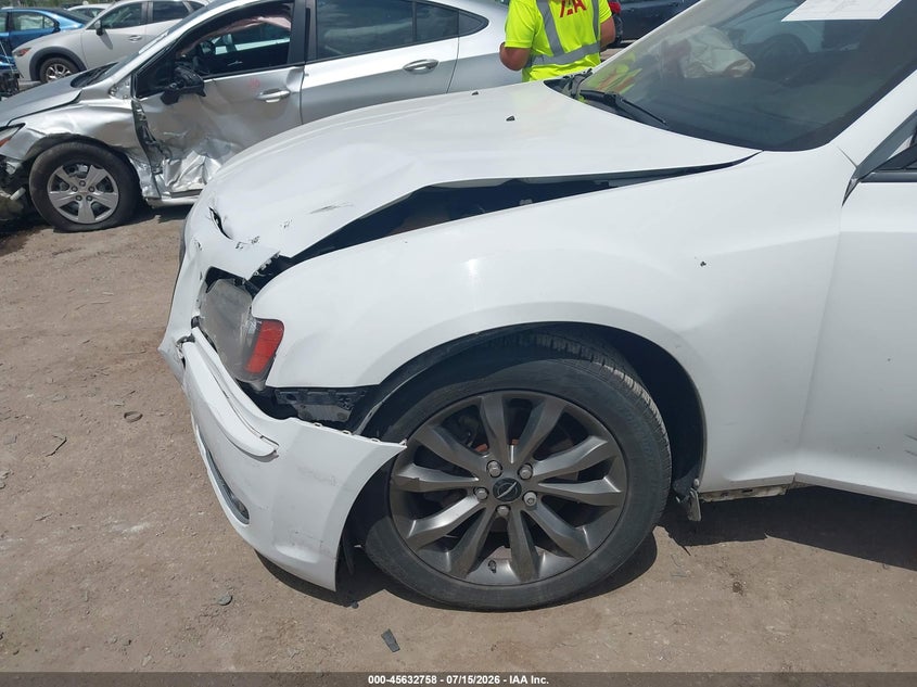 2014 Chrysler 300 300S VIN: 2C3CCAGG0EH297730 Lot: 45632758