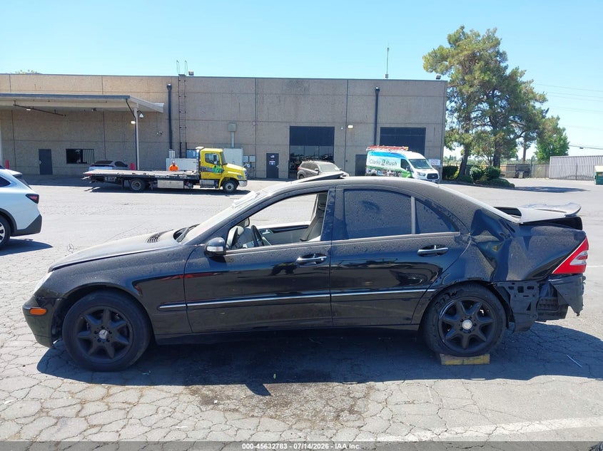2004 Mercedes-Benz C 240 VIN: WDBRF61J24F547627 Lot: 45632783
