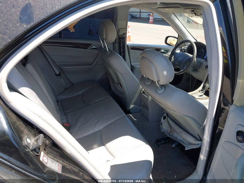 2004 Mercedes-Benz C 240 VIN: WDBRF61J24F547627 Lot: 45632783