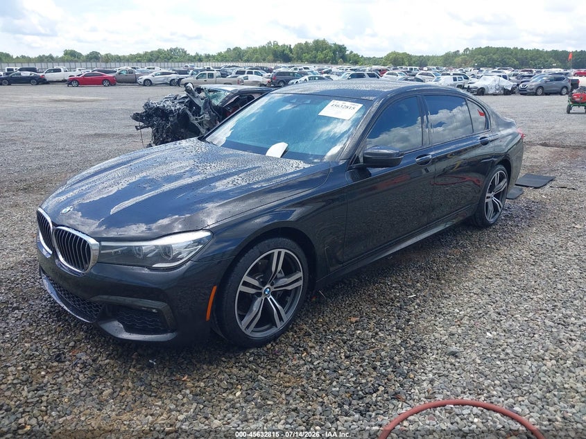 2019 BMW 740I — zdjęcie 2