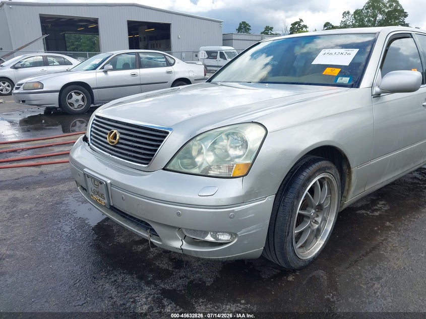 2001 LEXUS LS 430 auction photo 6