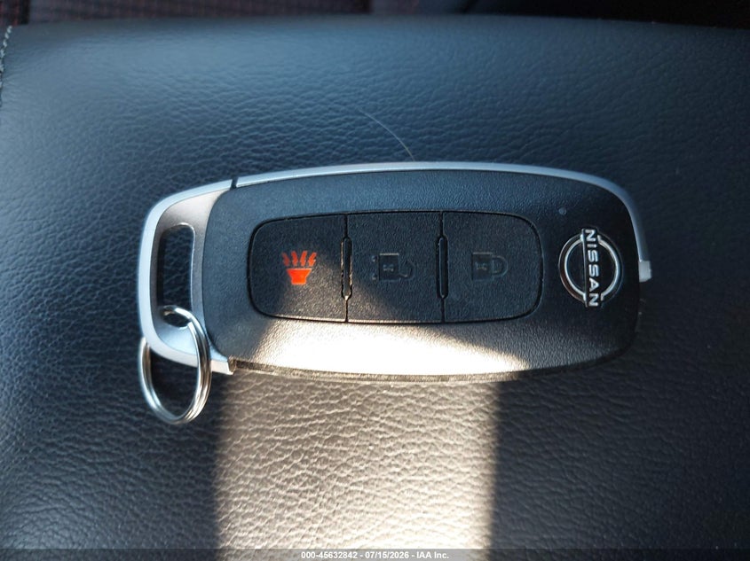 2025 NISSAN KICKS SR INTELLIGENT AWD · Фото 11