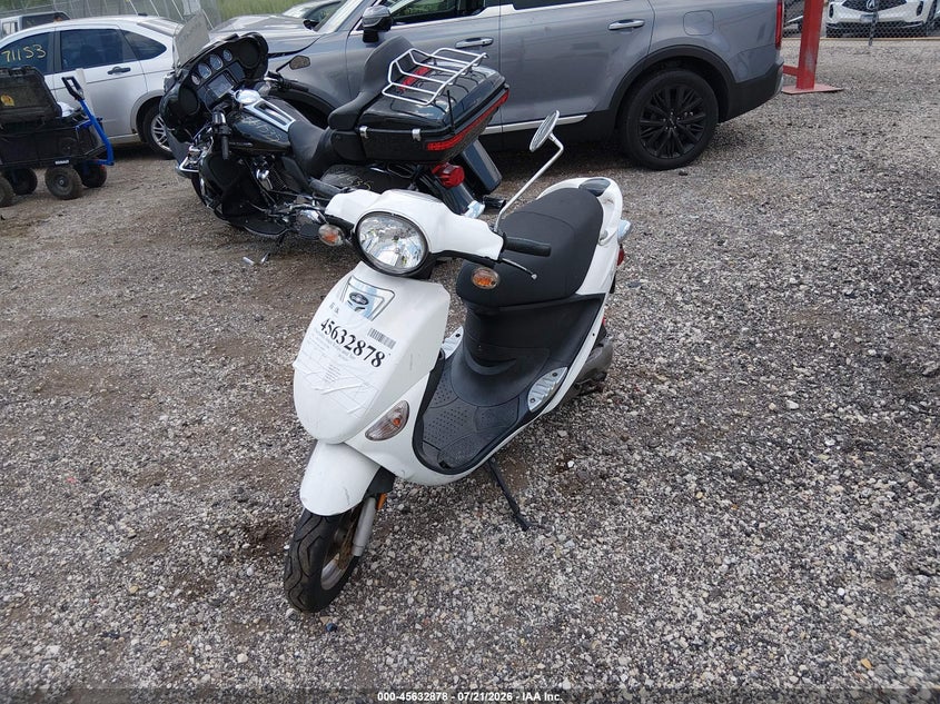 2012 GENUINE SCOOTER CO. BUDDY auction photo 2