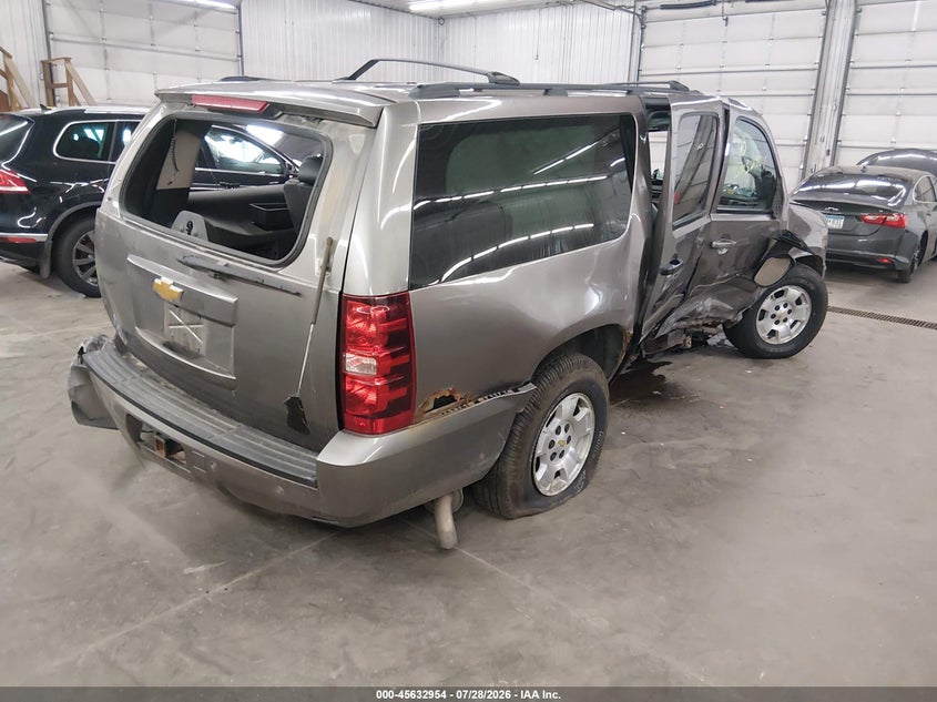 Vin: 1gnskje3xbr381583, lot: 46131420, chevrolet suburban lt 20114