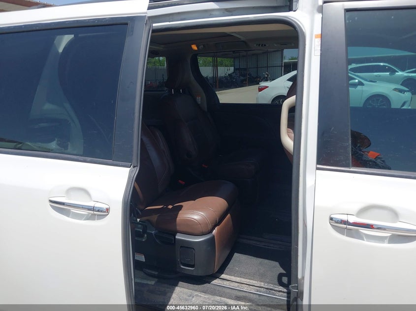 2017 Toyota Sienna Limited 7 Passenger VIN: 5TDYZ3DC7HS849517 Lot: 45632960