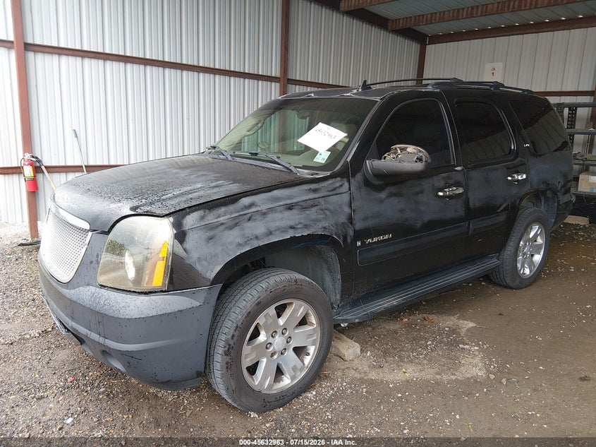 2007 GMC YUKON auction photo 2