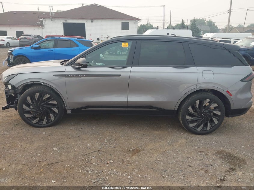 LINCOLN NAUTILUS 2024 VIN 5LMPJ8KA1RJ802783