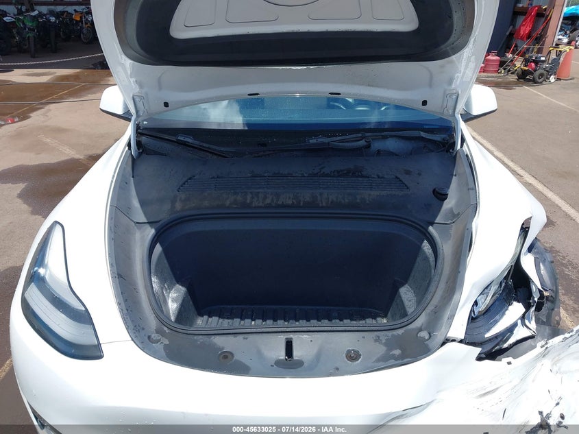 TESLA MODEL Y - zdjęcie 10