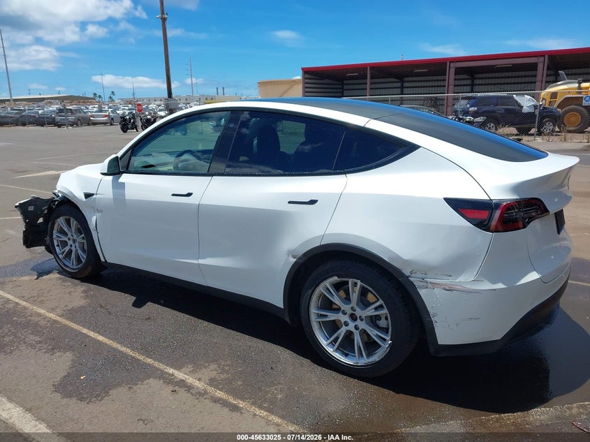 TESLA MODEL Y - zdjęcie 19