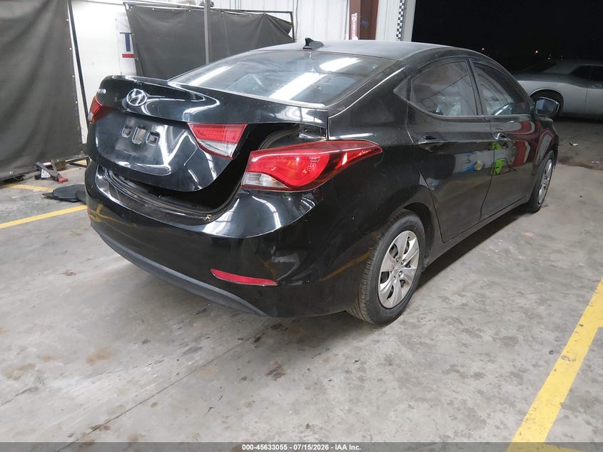 2016 HYUNDAI ELANTRA SE - zdjęcie 4